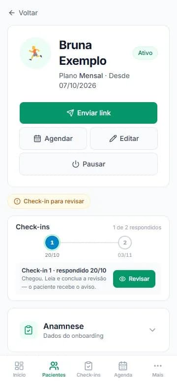 Perfil do paciente no NutriOS, com feedback respondido e botão Revisar